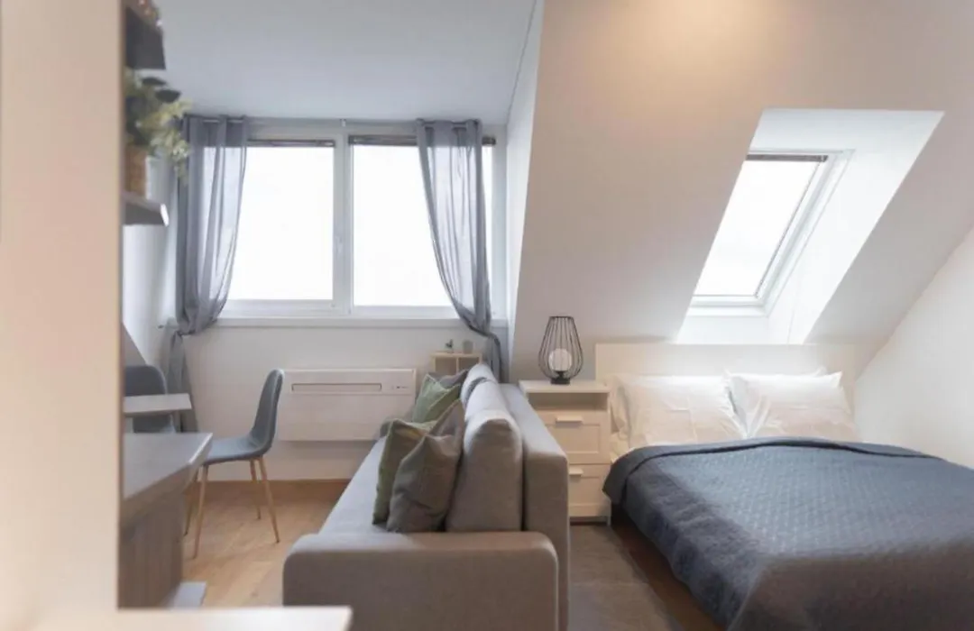 Hotel Triester-1
